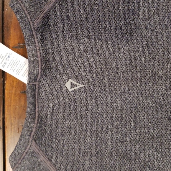 Ivivva fly tech short sleeve - Picture 6 of 6